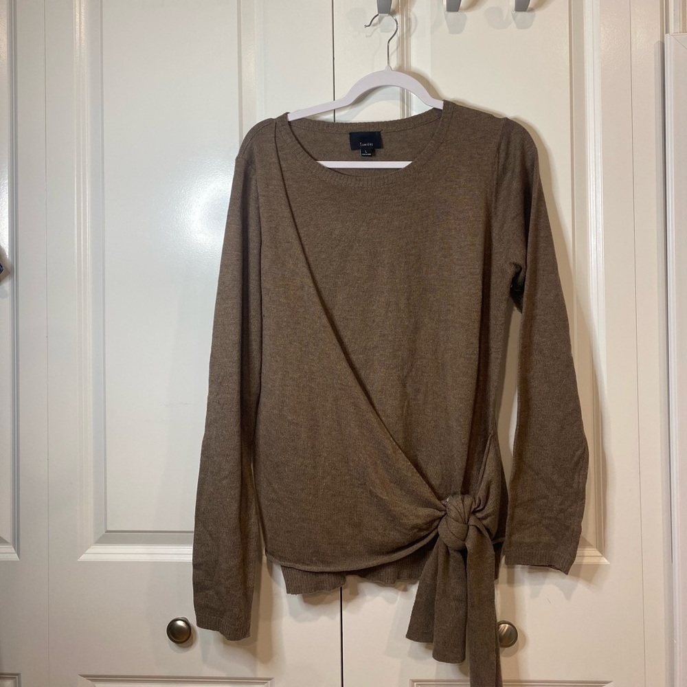 Like new sweater